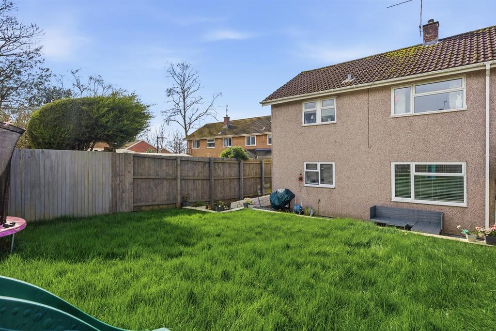 11 Tenby Close-19.jpg