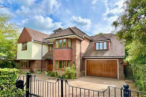 undefined, Chiltern Hills Road, Beaconsfield, HP9