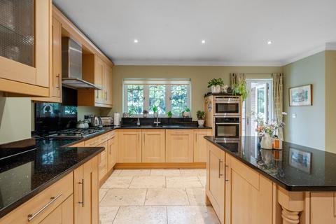undefined, Chiltern Hills Road, Beaconsfield, HP9