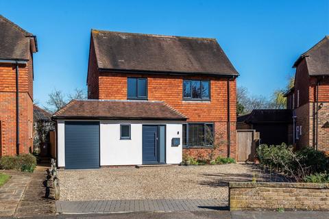 undefined, Charlock Way, Guildford GU1