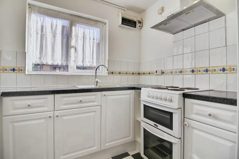 2 bedroom maisonette for sale, Tudor Close, Hatfield AL10