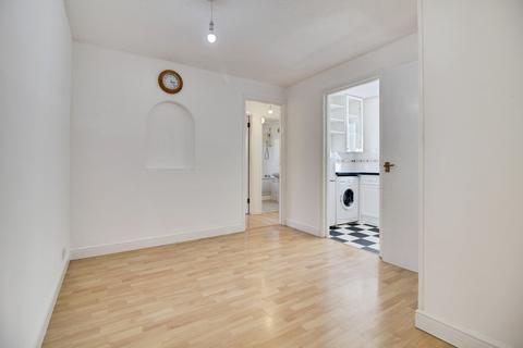 2 bedroom maisonette for sale, Tudor Close, Hatfield AL10