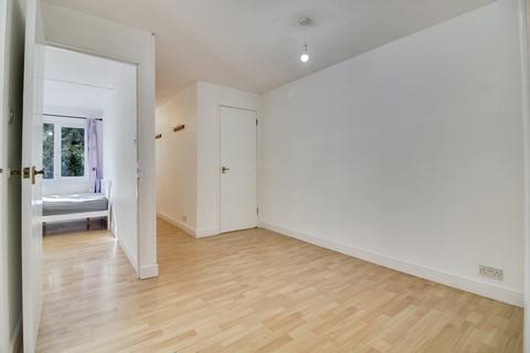2 bedroom maisonette for sale, Tudor Close, Hatfield AL10