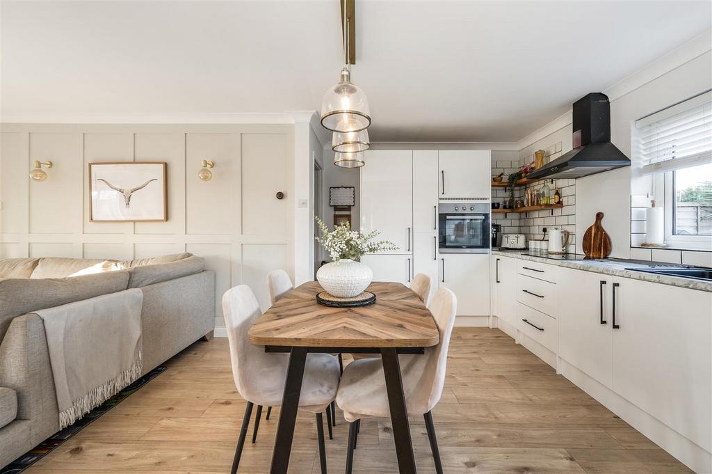 Kitchen/Dining