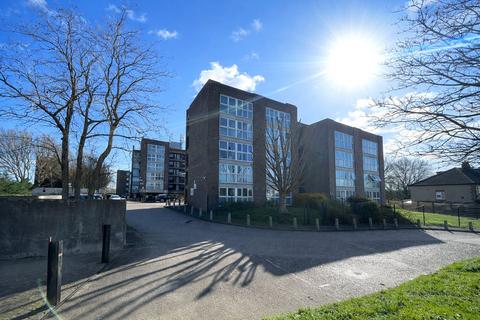 Harris Close, Greater London TW3