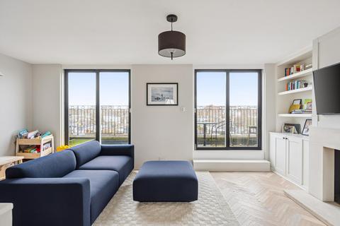 3 bedroom flat for sale, Cornwall Gardens, London SW7
