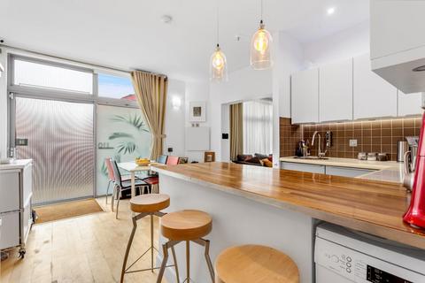 2 bedroom apartment for sale, Piano Lane, Carysfort Road, London, N16