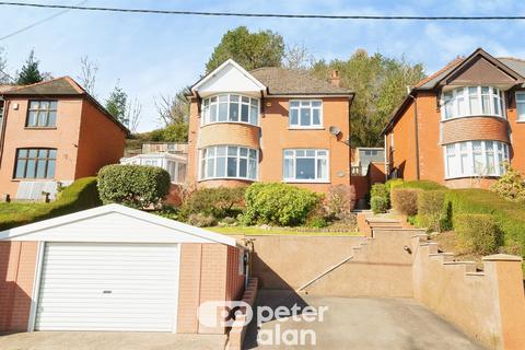 4 bedroom detached house for sale, Usk Road, PONTYPOOL
