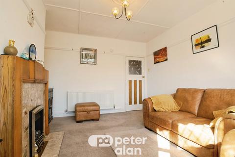 4 bedroom detached house for sale, Usk Road, PONTYPOOL