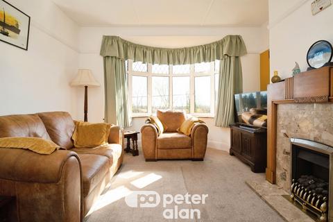 4 bedroom detached house for sale, Usk Road, PONTYPOOL