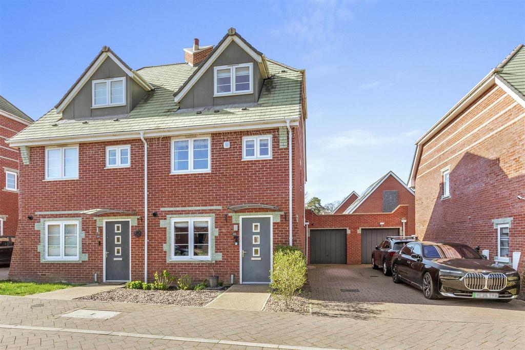 25 Kilty Place, HP11 1 DG-14.jpg