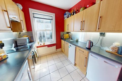2 bedroom flat to rent, Chatham Place, City Centre, Brighton, BN1