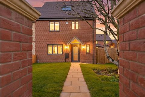 3 bedroom semi-detached house for sale, Eastrea PE7