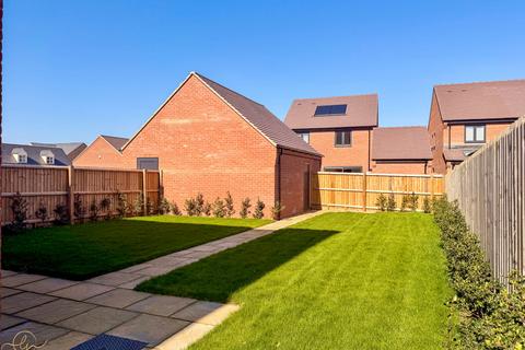 3 bedroom semi-detached house for sale, Eastrea PE7