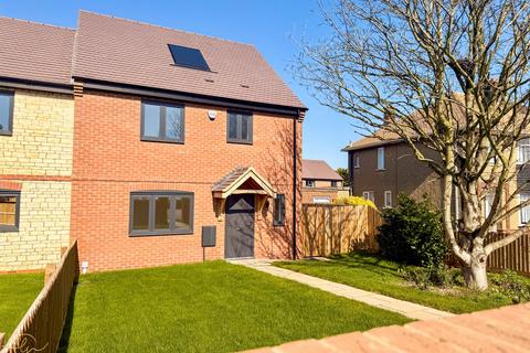 3 bedroom semi-detached house for sale, Eastrea PE7
