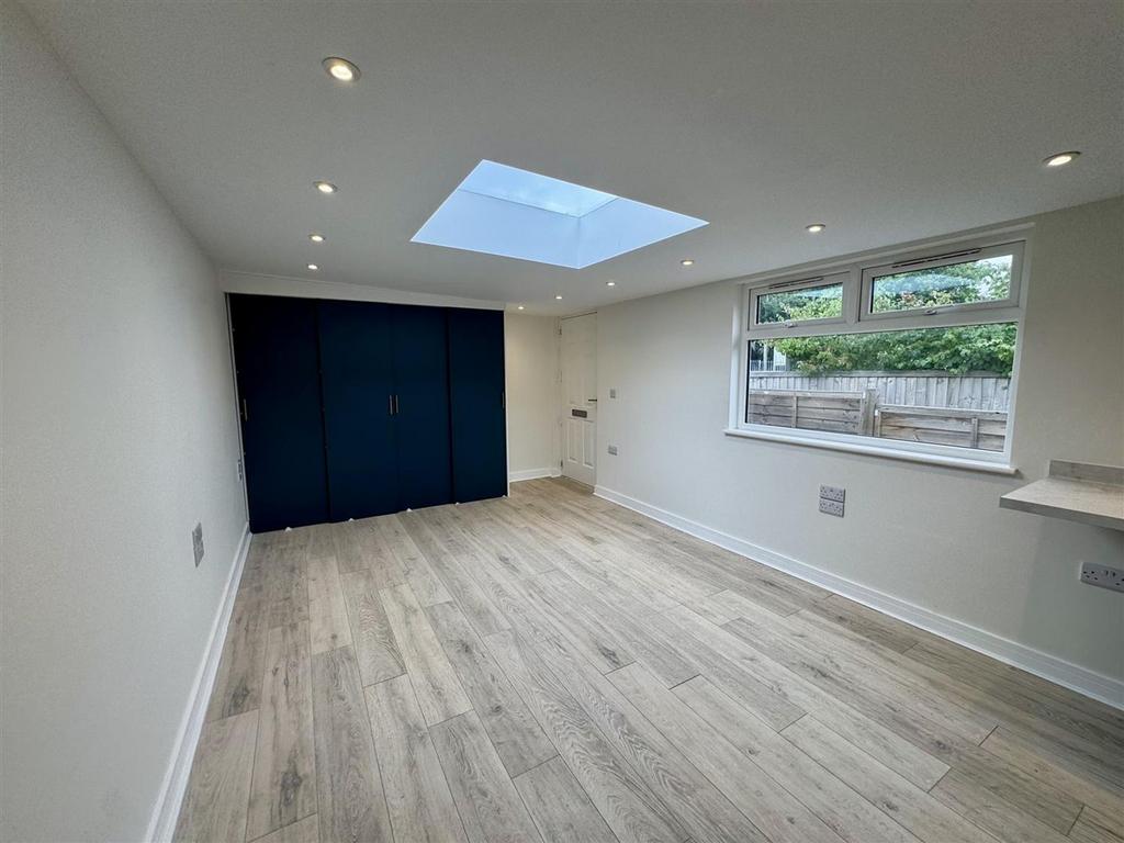 Living Space 2.jpeg