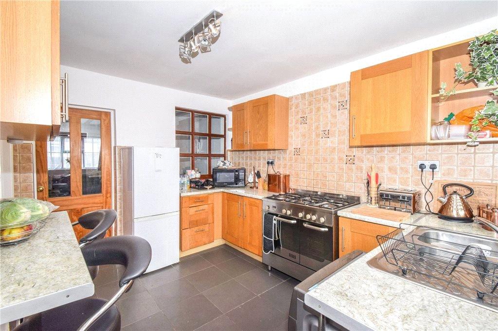 Kitchen 1 (Main)