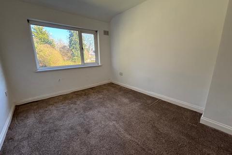 3 bedroom semi-detached house to rent, Woodhouse Road, Birmingham, B32