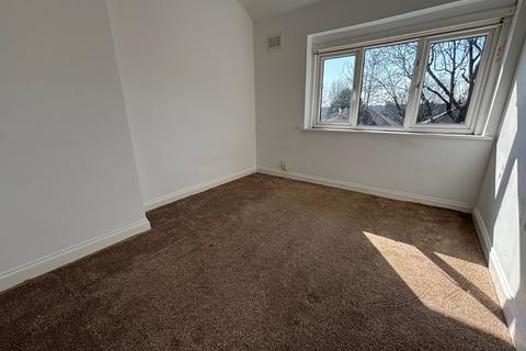 3 bedroom semi-detached house to rent, Woodhouse Road, Birmingham, B32