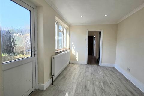 undefined, Canterbury Road, GRAVESEND, DA12