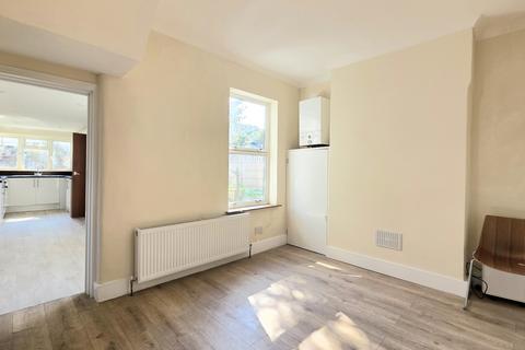undefined, Canterbury Road, GRAVESEND, DA12