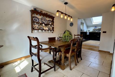 undefined, Carmarthen SA32