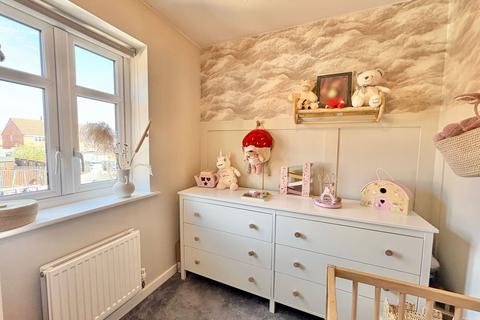 3 bedroom semi-detached house for sale, Sherwood Drive, Cannock WS11