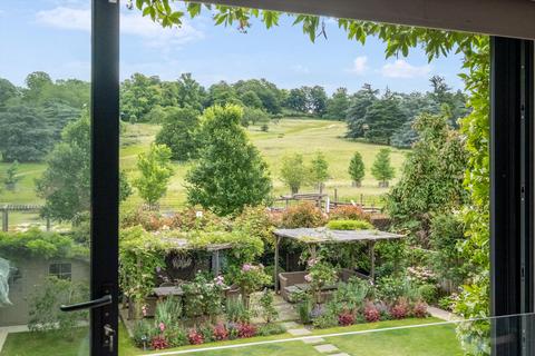6 bedroom detached house for sale, Cedar Heights, Richmond, TW10