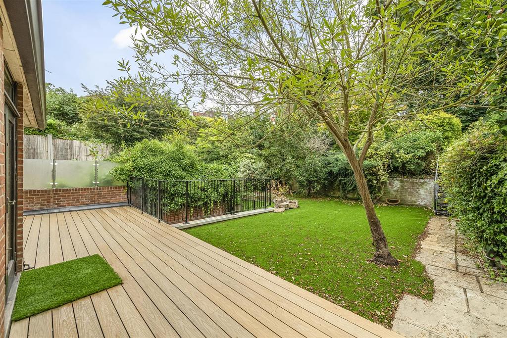 Garden3.jpg