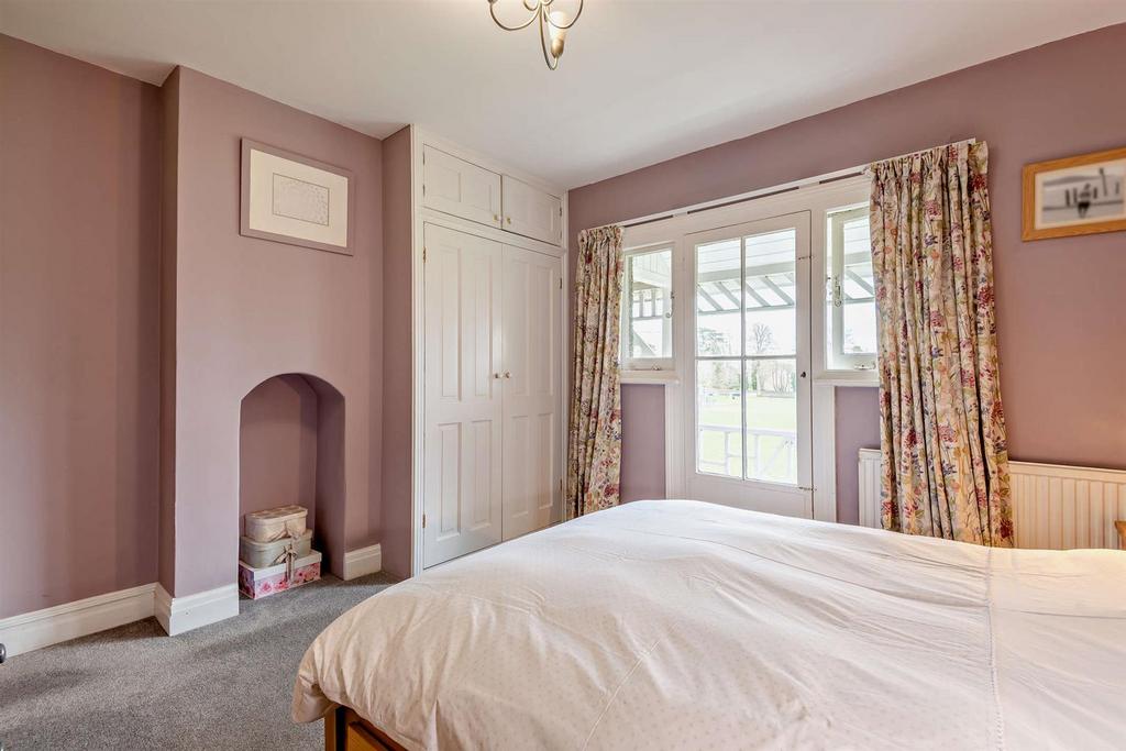8682355-interior05-800.jpg