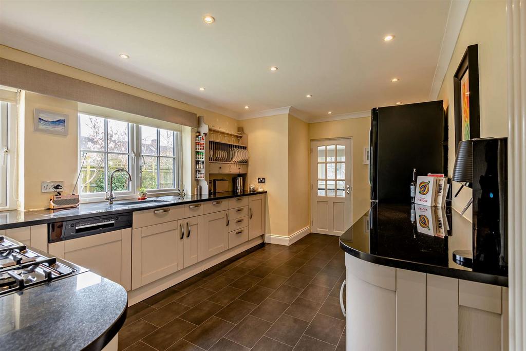 8682355-interior17-800.jpg