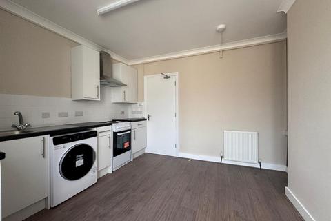 undefined, Kingsley Avenue, London