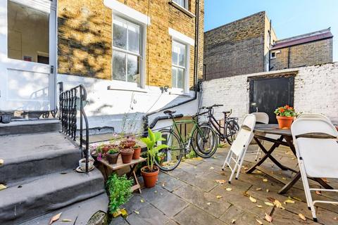 2 bedroom flat for sale, Stockwell Road, Brixton, London, SW9