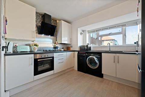undefined, Lynhurst Crescent, Uxbridge, UB10