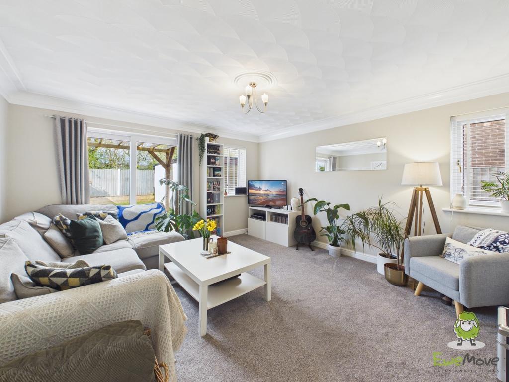 Livingroom.. Emily Dimelow Ewemove Whitchurchand Nantw