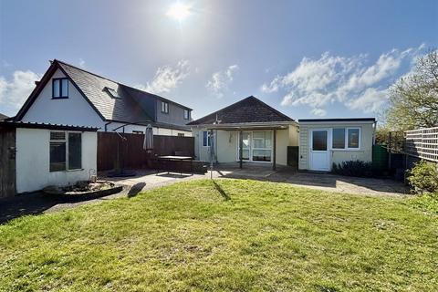 2 bedroom detached bungalow for sale, Hoyal Road, Poole BH15