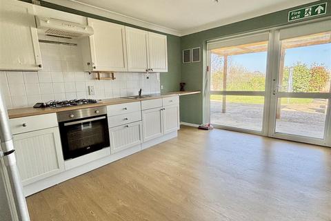 2 bedroom detached bungalow for sale, Hoyal Road, Poole BH15