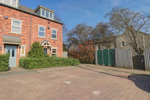 undefined, Broadgate Lane, Horsforth, Leeds, LS18