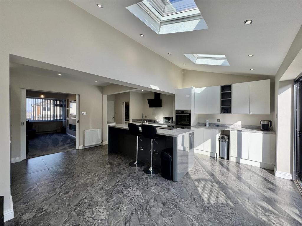 Open plan dining kitchen