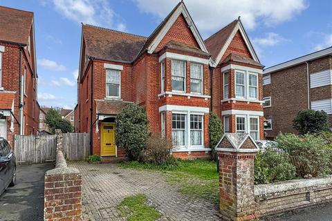 undefined, Beach Road, Littlehampton BN17