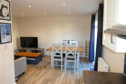 2 bedroom end of terrace house for sale, Orchard Close, Banbury