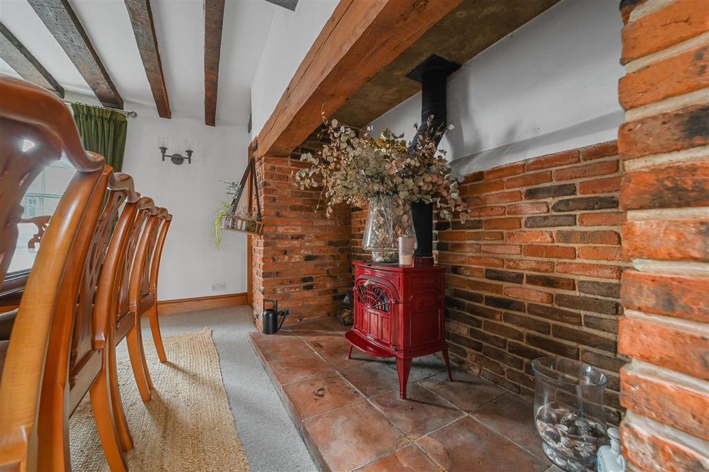 Log burner