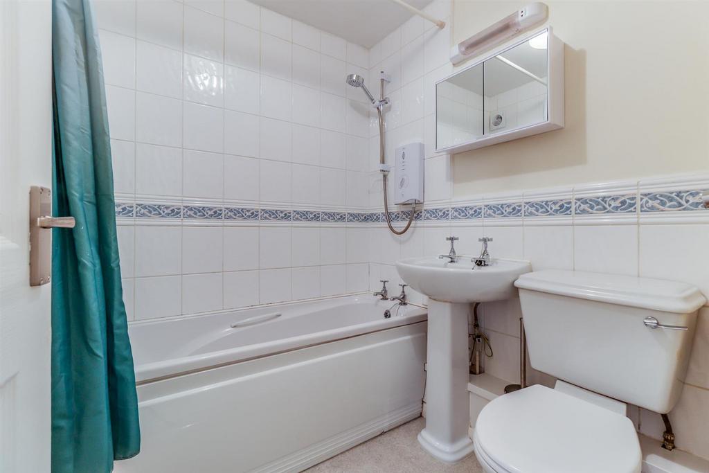 Bathroom.jpg