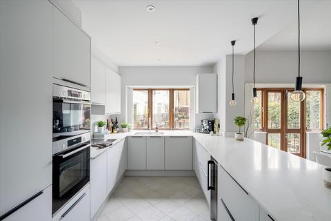 undefined, Warwick Gardens, Kensington, W14