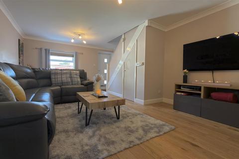 3 bedroom terraced house for sale, Giles Court, Aberdare CF44