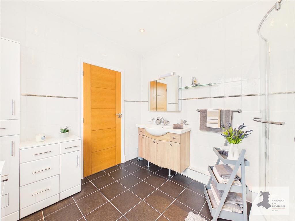 Master En-suite