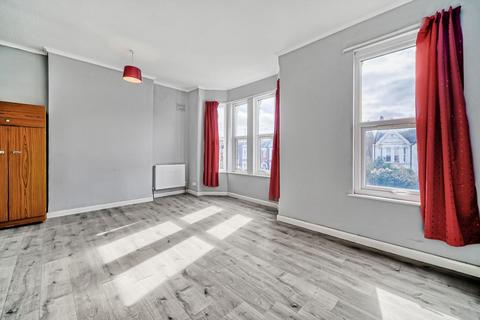 undefined, Bradley Gardens, London W13