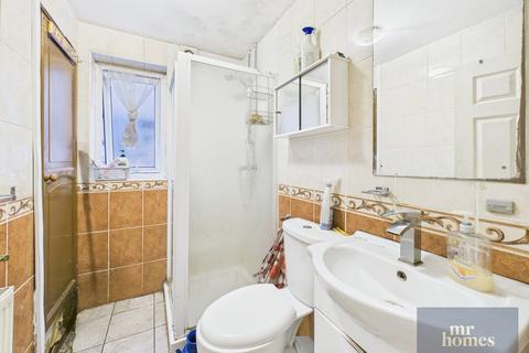 4 bedroom terraced house for sale, Pentre Gardens, Grangetown, Cardiff, CF11
