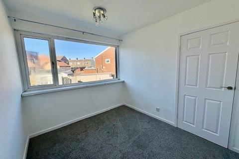 3 bedroom house to rent, Somerdale Walk, Leeds, West Yorkshire, LS13