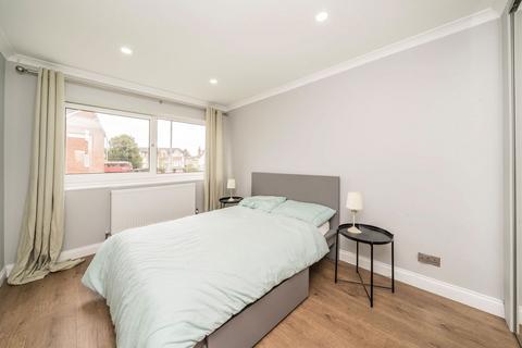 undefined, Kingston Road, New Malden KT3